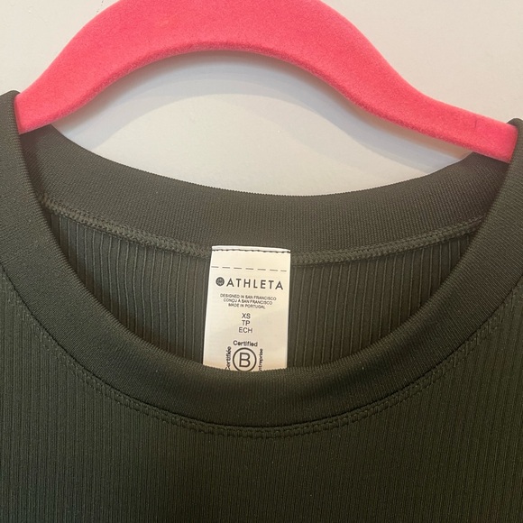 Athleta Aspen Olive Renew Seamless Crewneck T-shirt Size XS - Picture 4 of 5
